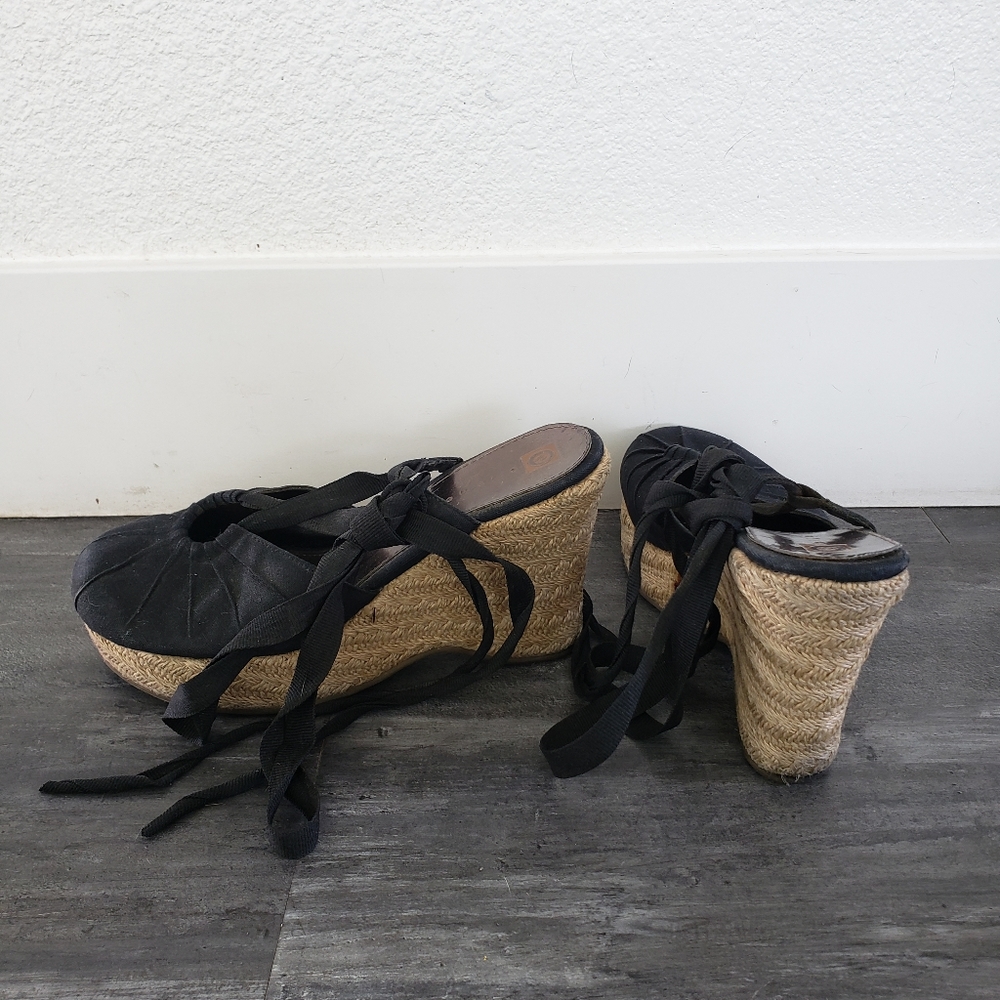 Black Wrapped Up Ellemenno Wedge Sandal